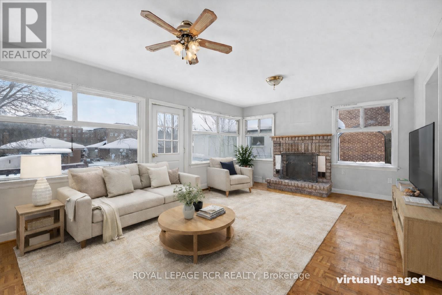 25 Sunvale Drive, Toronto, Ontario  M9R 1Z4 - Photo 11 - W12759410