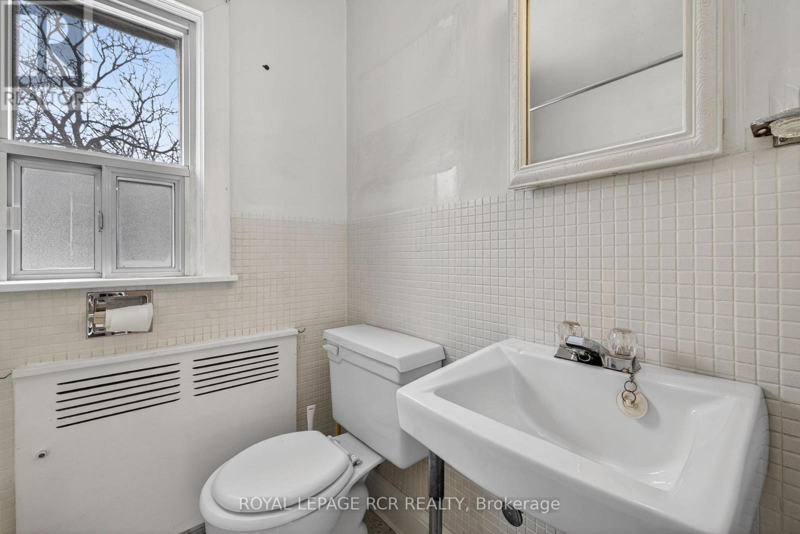 25 Sunvale Drive, Toronto, Ontario  M9R 1Z4 - Photo 21 - W12759410