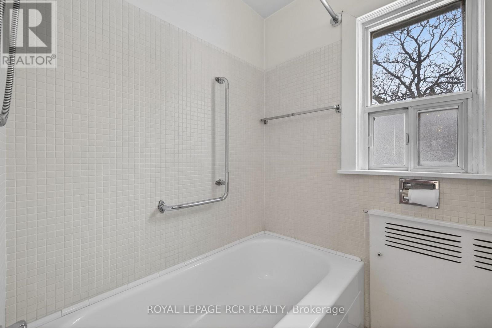 25 Sunvale Drive, Toronto, Ontario  M9R 1Z4 - Photo 22 - W12759410