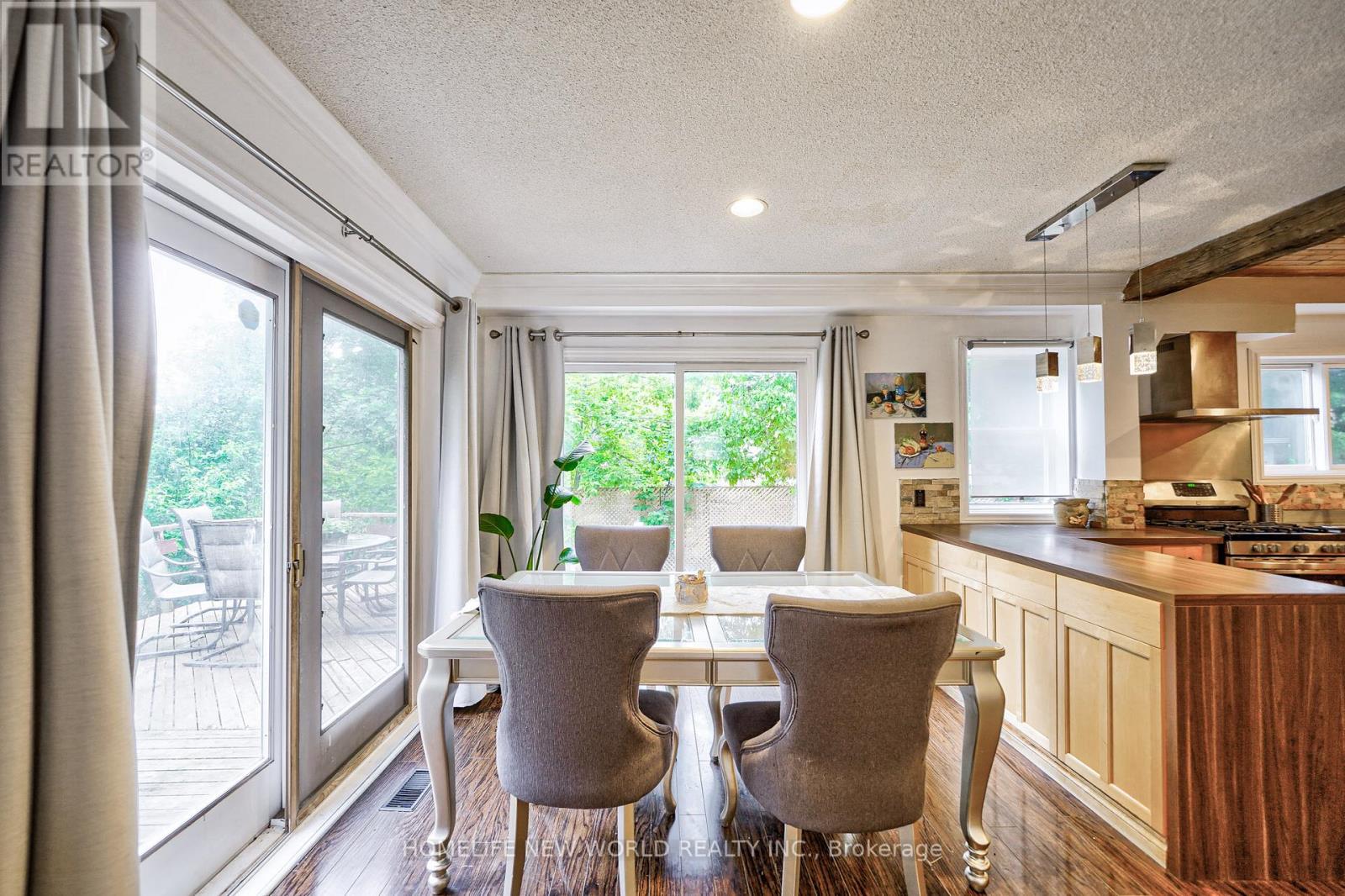 1305 Mineola Gardens, Mississauga, Ontario  L5G 3Y5 - Photo 5 - W12759434