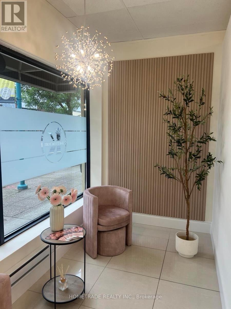 3428 Lake Shore Boulevard W, Toronto, Ontario  M8W 1N3 - Photo 3 - W12759436