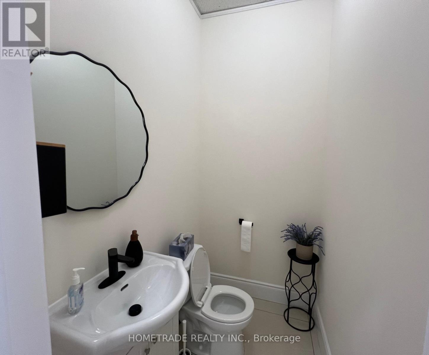 3428 Lake Shore Boulevard W, Toronto, Ontario  M8W 1N3 - Photo 5 - W12759436