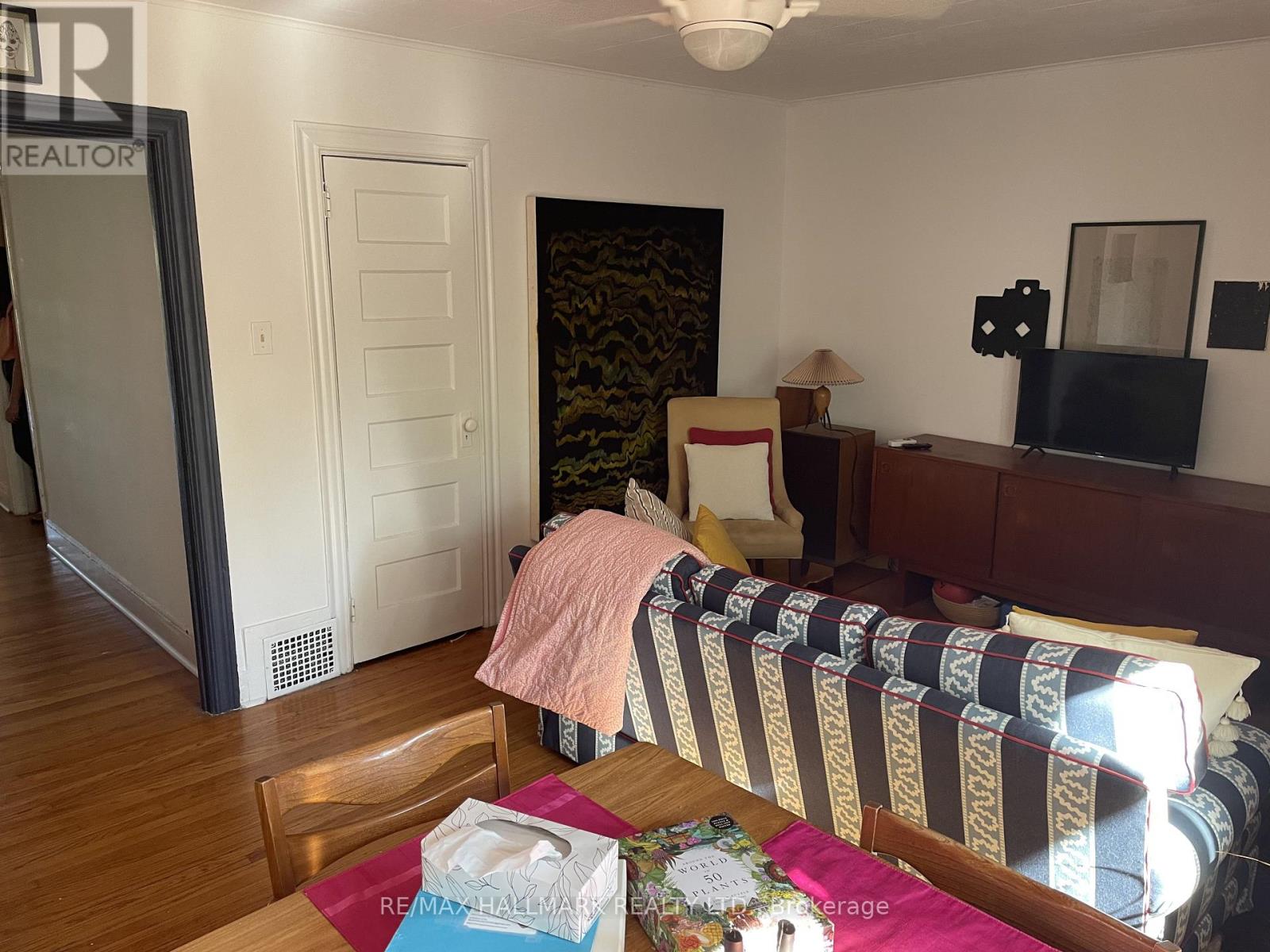 268 Symington Avenue, Toronto, Ontario  M6P 3W8 - Photo 13 - W12759438