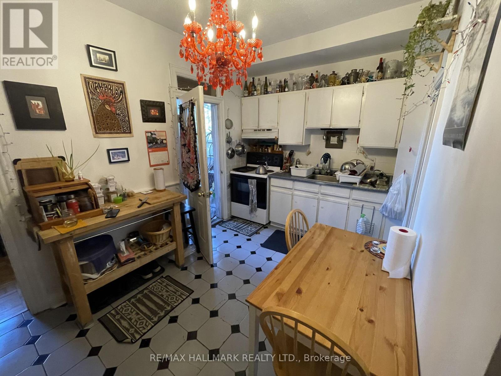 268 Symington Avenue, Toronto, Ontario  M6P 3W8 - Photo 15 - W12759438