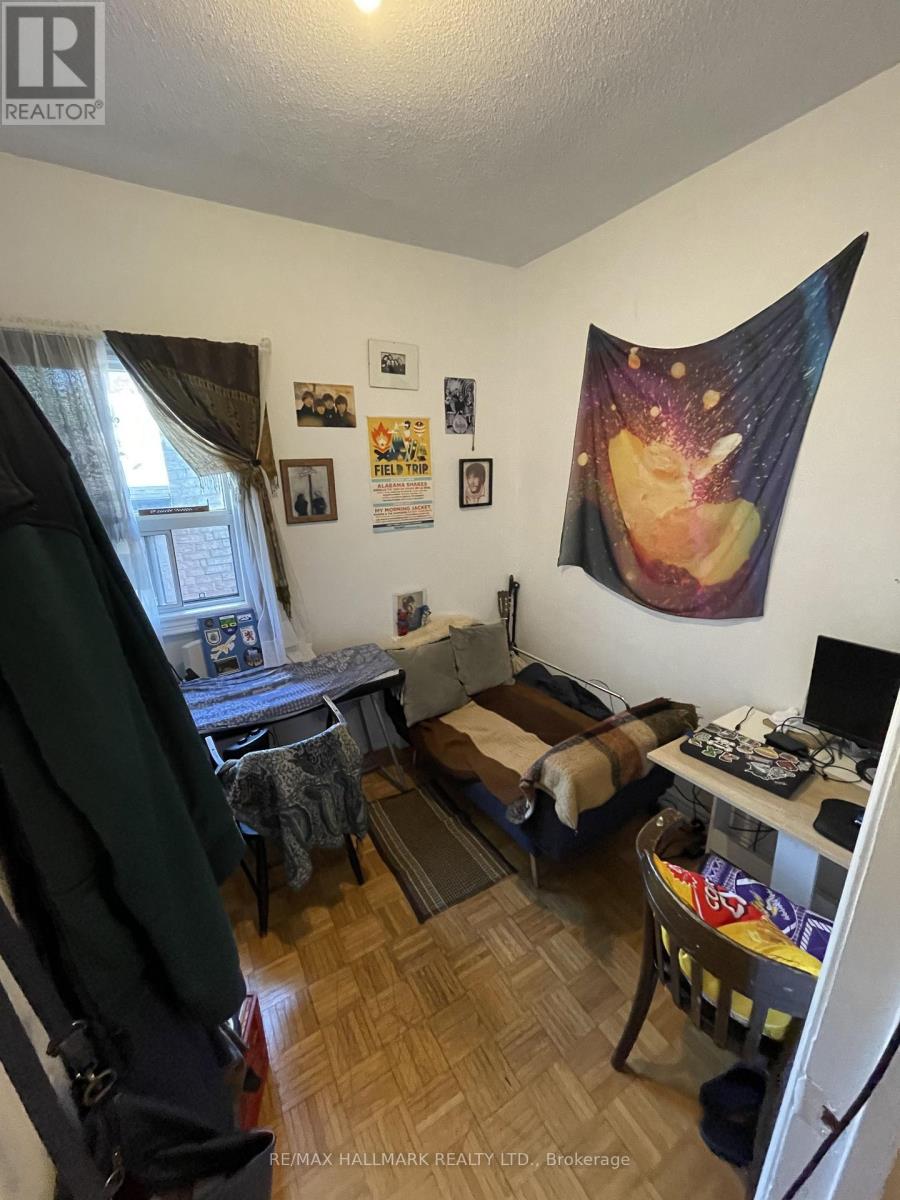 268 Symington Avenue, Toronto, Ontario  M6P 3W8 - Photo 19 - W12759438