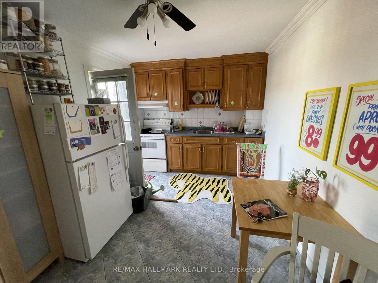 268 Symington Avenue, Toronto, Ontario  M6P 3W8 - Photo 5 - W12759438