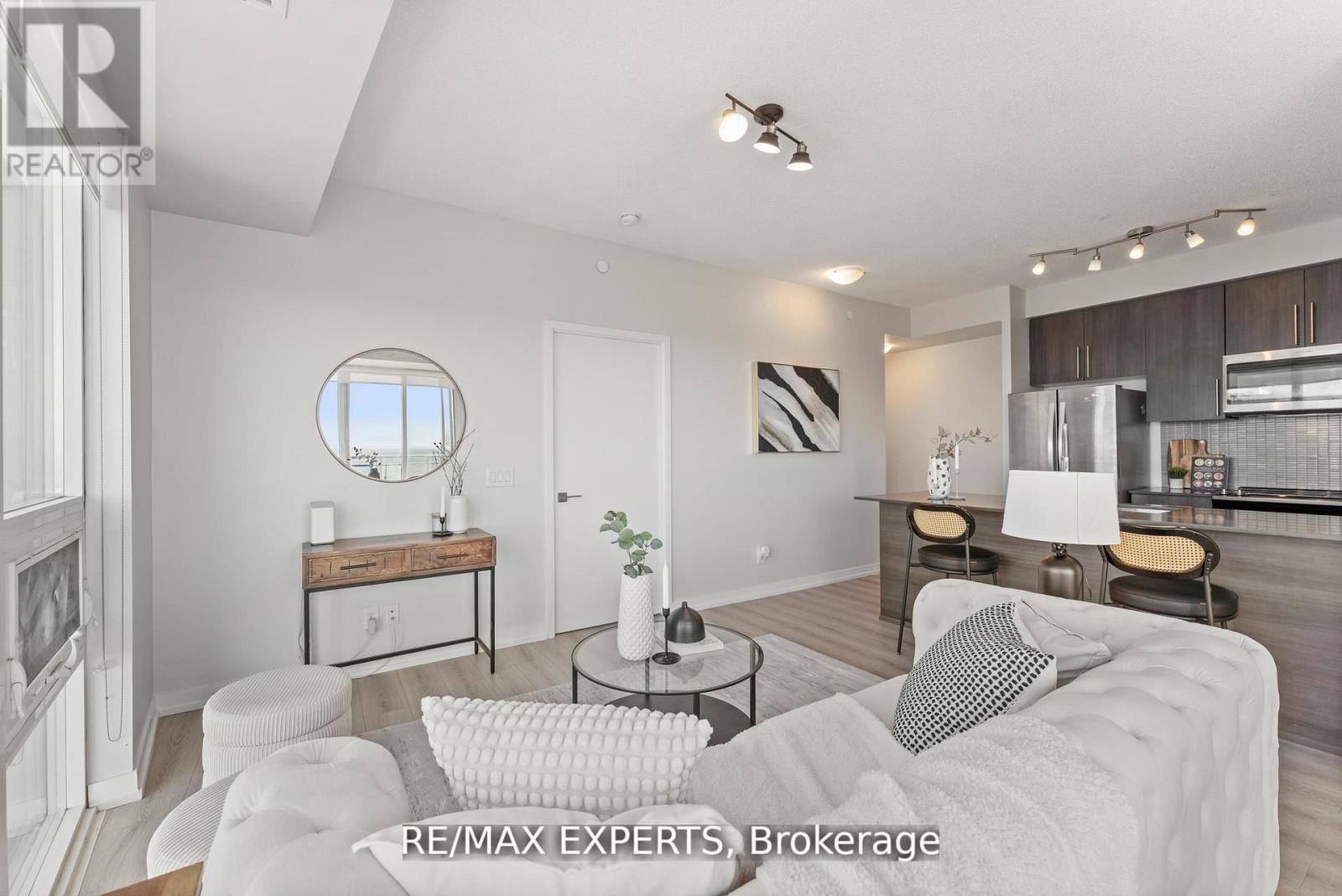 4502 - 4011 Brickstone Mews, Mississauga, Ontario  L5B 0G3 - Photo 13 - W12759450