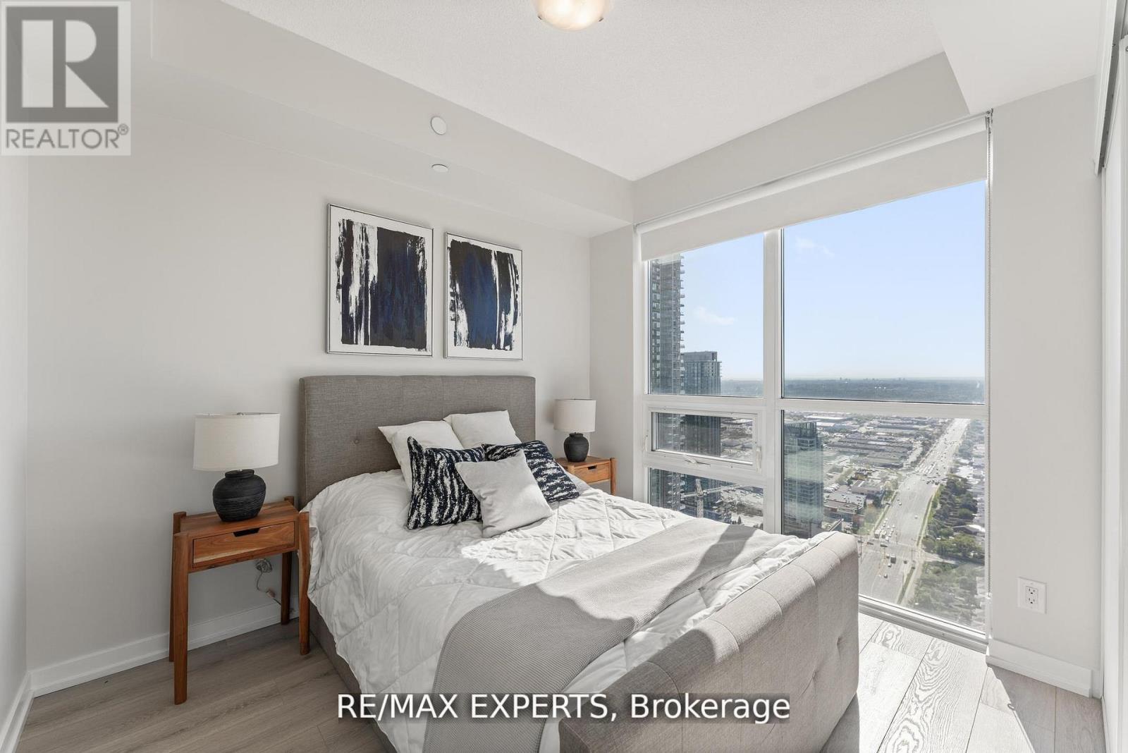 4502 - 4011 Brickstone Mews, Mississauga, Ontario  L5B 0G3 - Photo 17 - W12759450