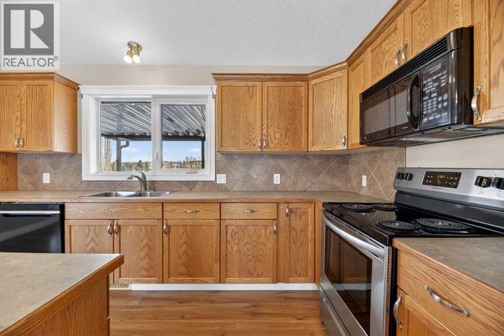 31 Valarosa Drive, Didsbury, Alberta  T0M 0W0 - Photo 10 - A2283565