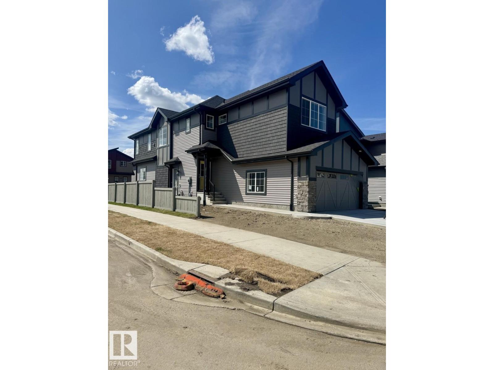 17408 2 St Nw, Edmonton, Alberta  T5Y 4G6 - Photo 2 - E4472250