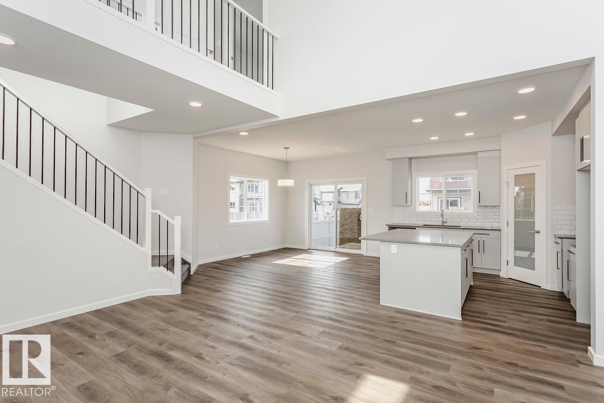 17408 2 St Nw, Edmonton, Alberta  T5Y 4G6 - Photo 3 - E4472250