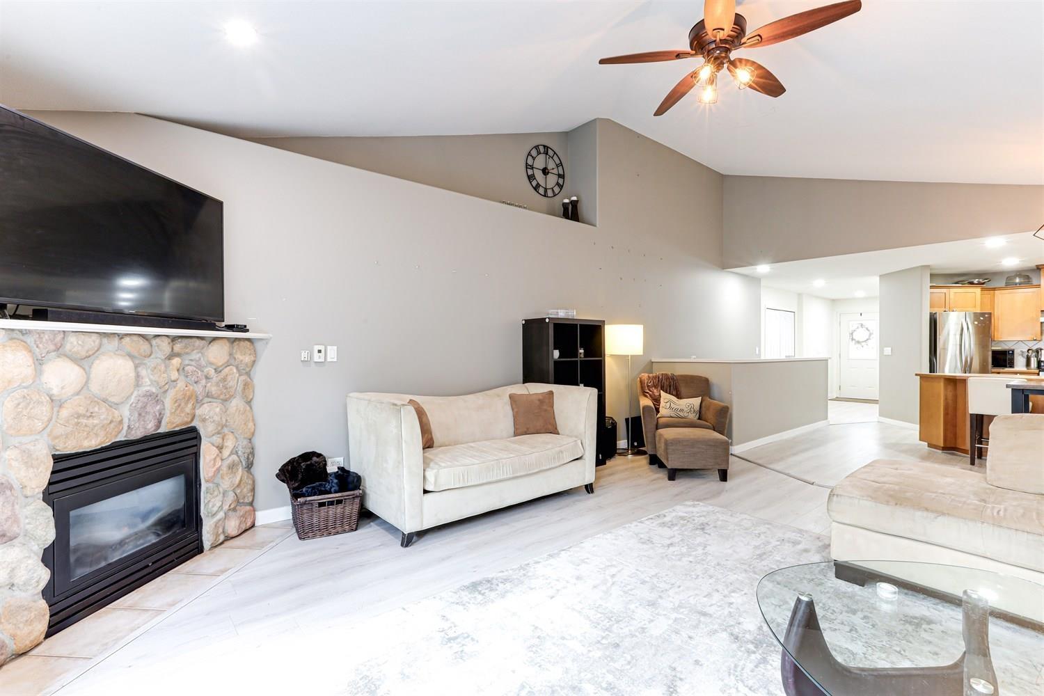 18260 69 Avenue, Surrey, British Columbia  V3S 9H5 - Photo 7 - R3086565