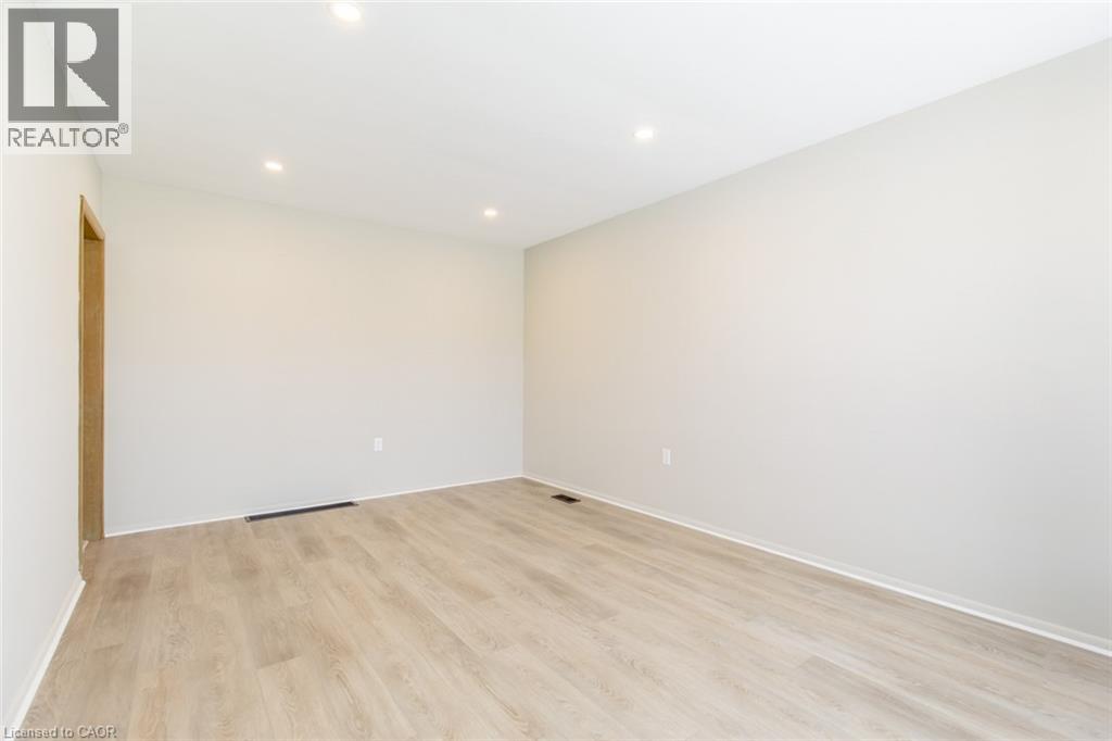 249 West 33rd Street Unit# 1, Hamilton, Ontario  L9C 5J7 - Photo 6 - 40802951