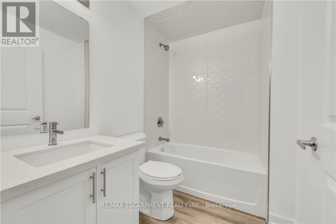 340 - 10 Mallard Trail, Hamilton, Ontario  L8B 1W5 - Photo 15 - X12759446