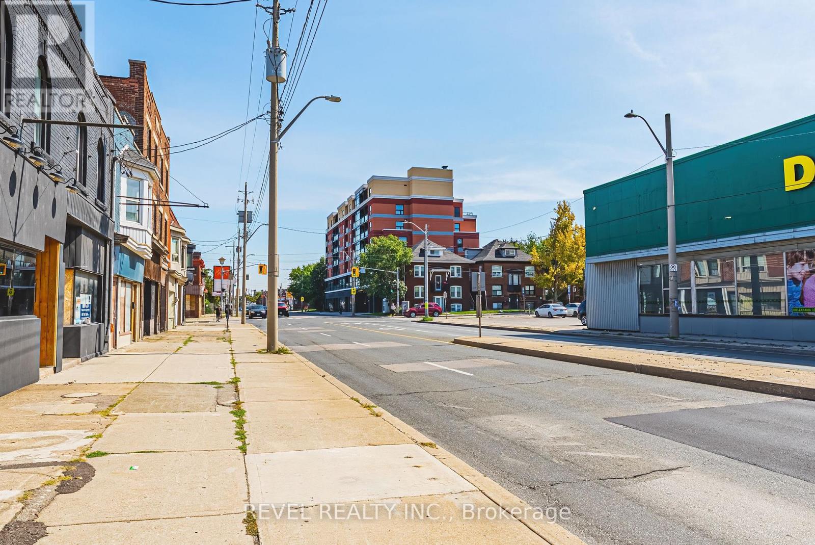 1127 Main Street E, Hamilton, Ontario  L8M 1P2 - Photo 39 - X12759474