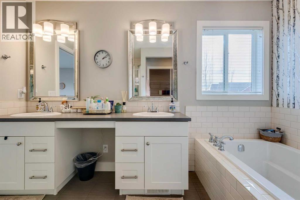 75 Masters Rise Se, Calgary, Alberta  T3M 2B9 - Photo 21 - A2284006