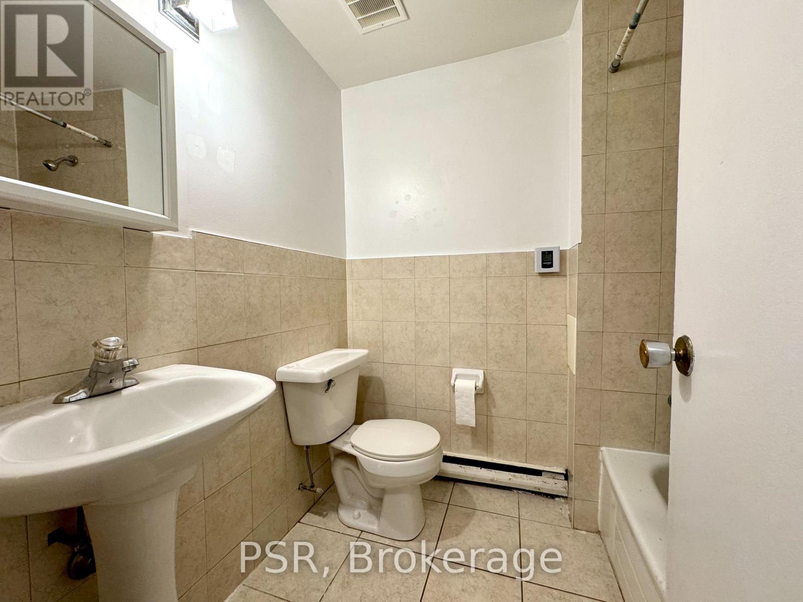 4 - 570 Eglinton Avenue W, Toronto, Ontario  M5N 1C1 - Photo 10 - C12759214