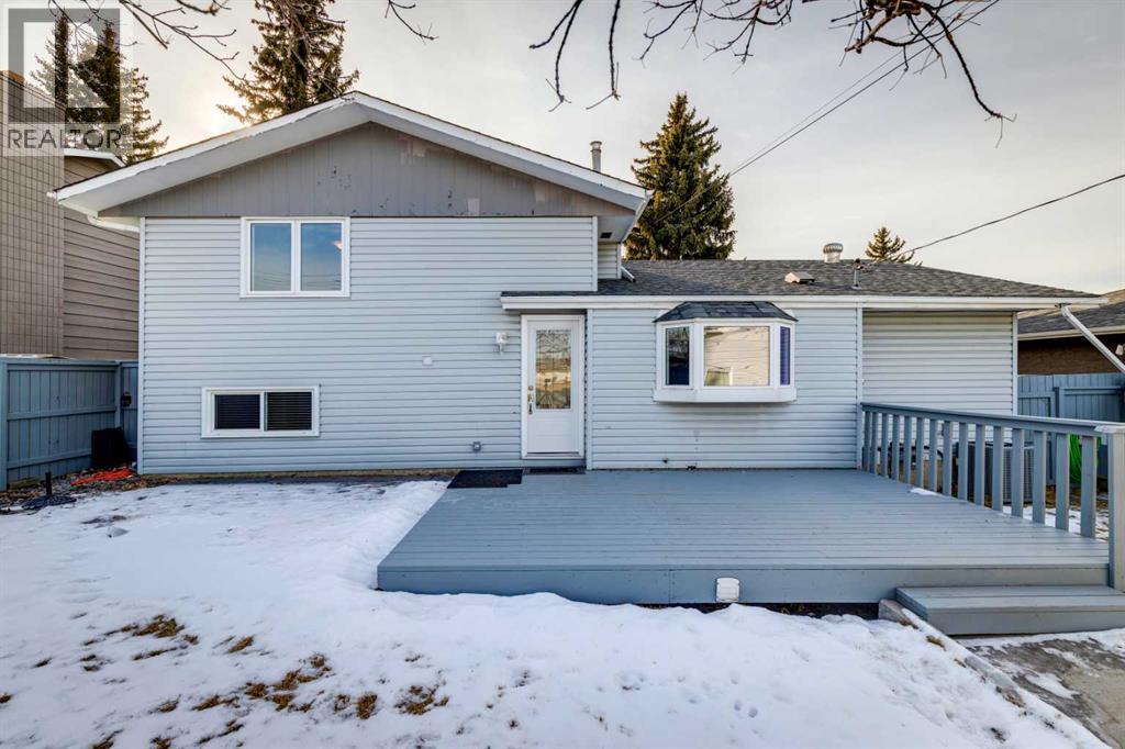 195 Lake Adams Crescent Se, Calgary, Alberta  T2J 3N2 - Photo 38 - A2275587