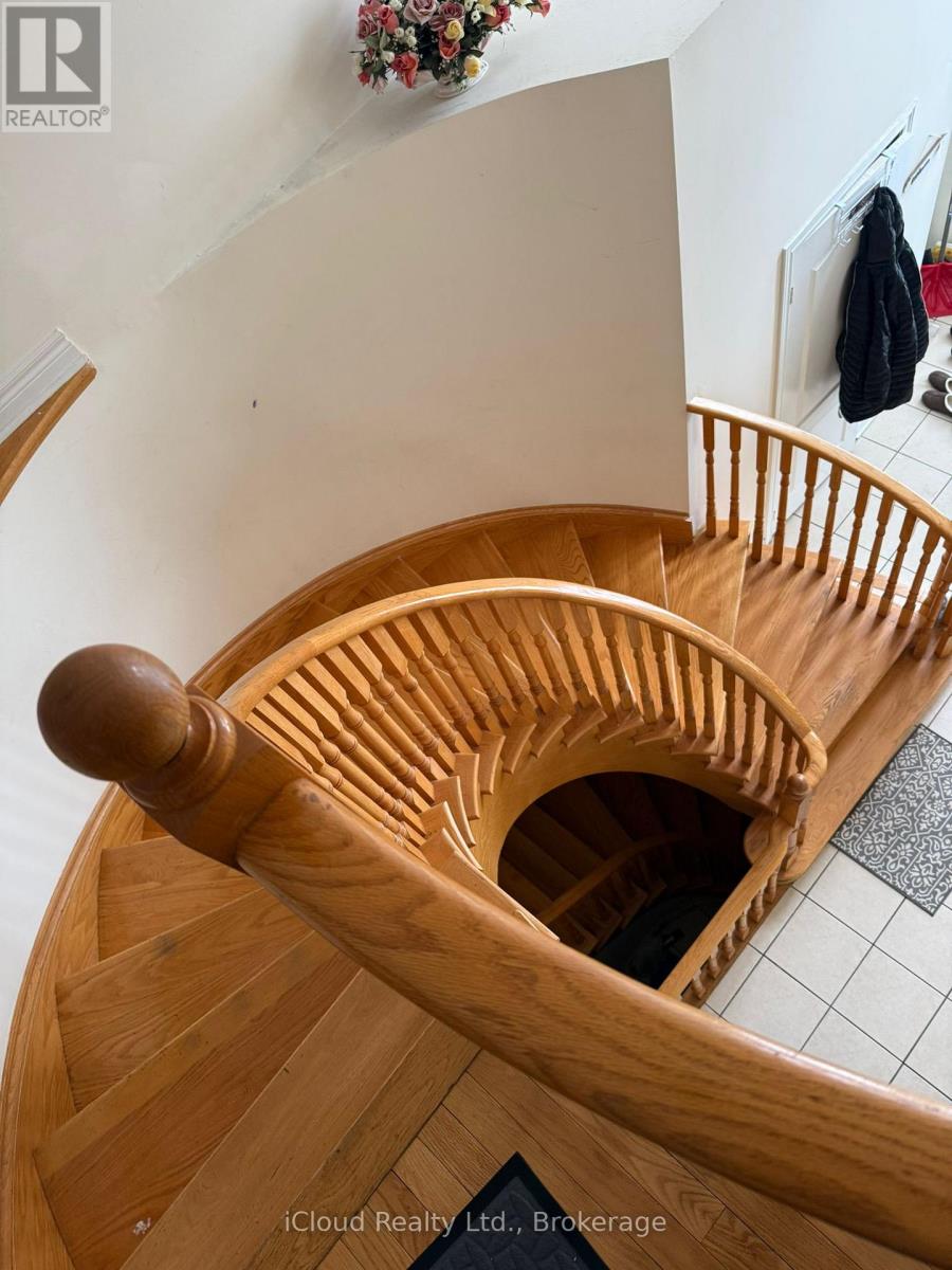 11 Pine Landing Trail, Brampton, Ontario  L6R 3H4 - Photo 13 - W12693644