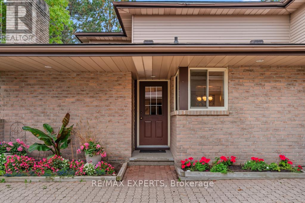 5 - 460 Beechwood Place, Waterloo, Ontario  N2T 1Z1 - Photo 10 - X12442722