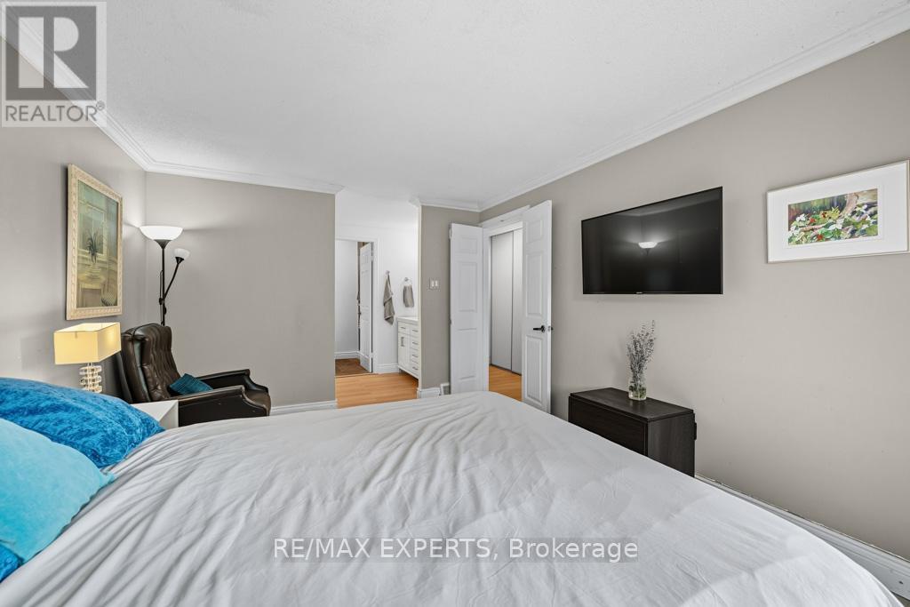 5 - 460 Beechwood Place, Waterloo, Ontario  N2T 1Z1 - Photo 27 - X12442722