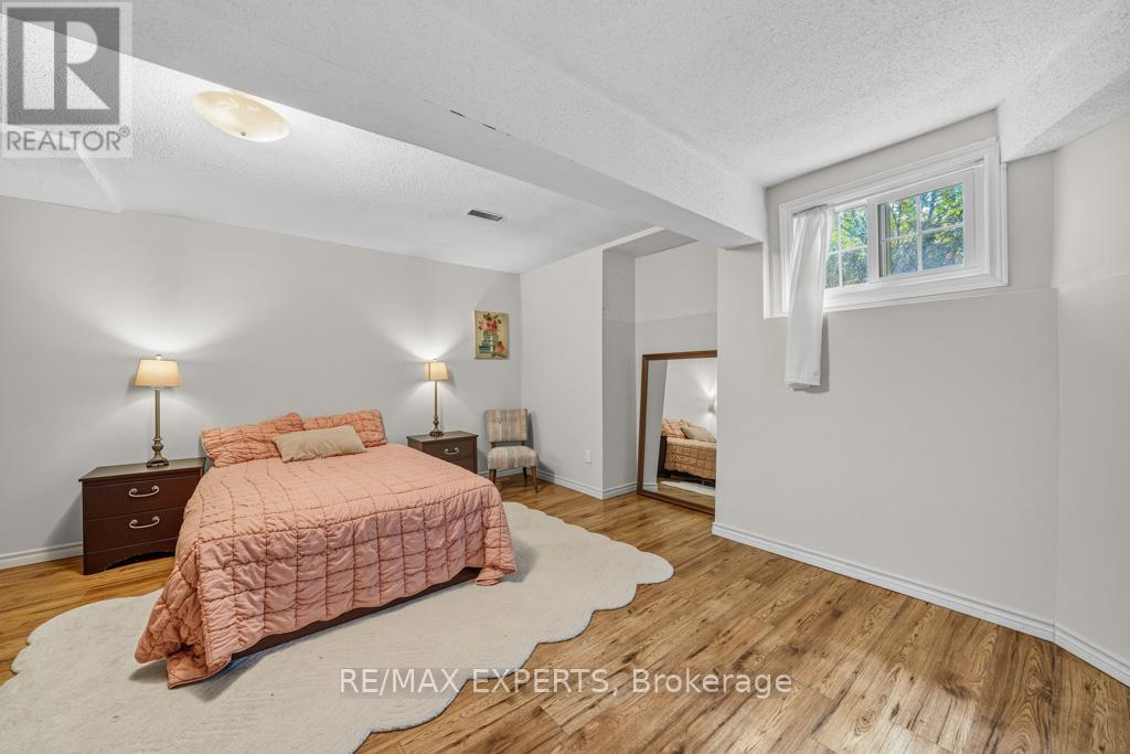 5 - 460 Beechwood Place, Waterloo, Ontario  N2T 1Z1 - Photo 40 - X12442722