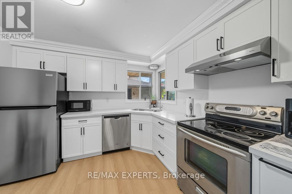 5 - 460 Beechwood Place, Waterloo, Ontario  N2T 1Z1 - Photo 18 - X12442722