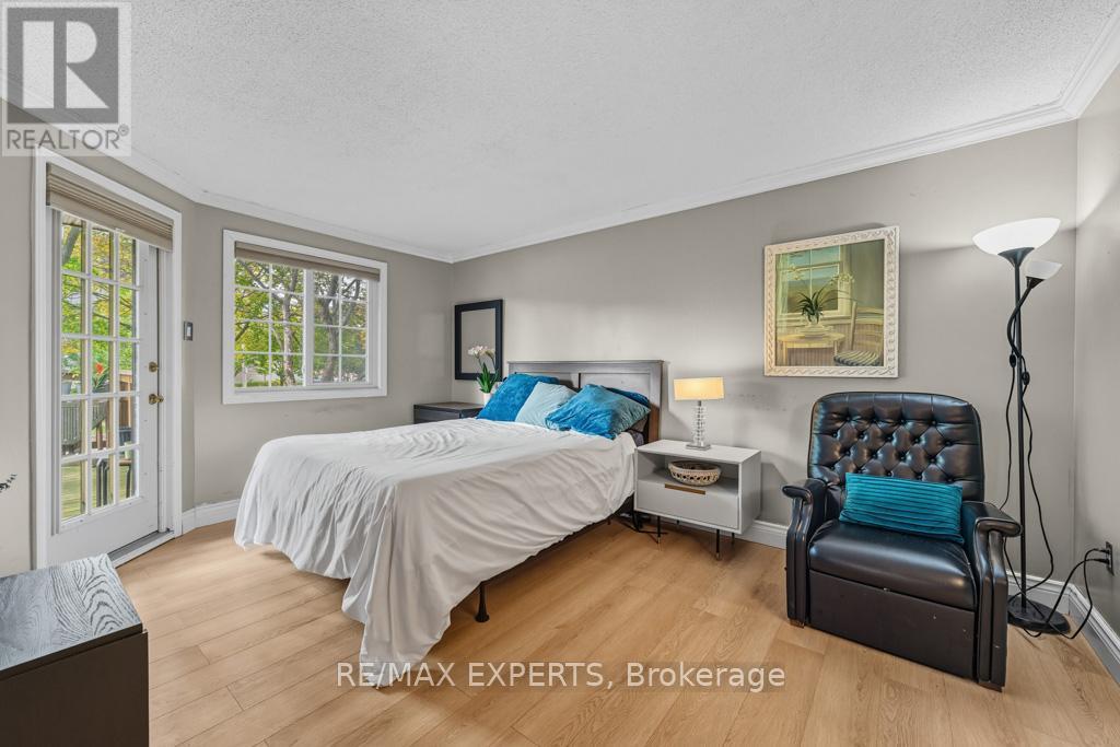 5 - 460 Beechwood Place, Waterloo, Ontario  N2T 1Z1 - Photo 26 - X12442722