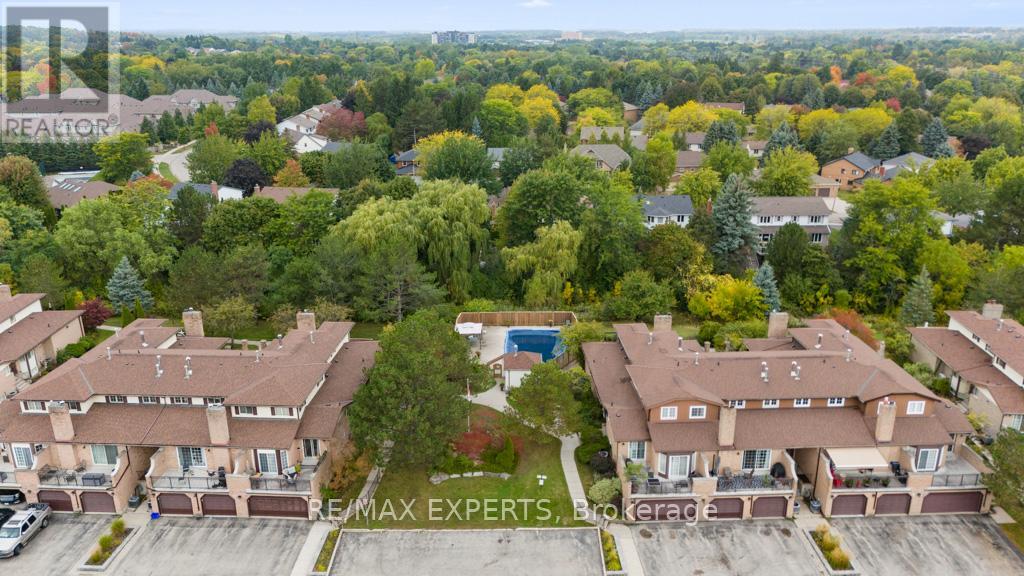 5 - 460 Beechwood Place, Waterloo, Ontario  N2T 1Z1 - Photo 6 - X12442722