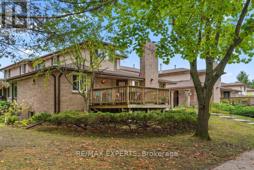 5 - 460 Beechwood Place, Waterloo, Ontario  N2T 1Z1 - Photo 8 - X12442722