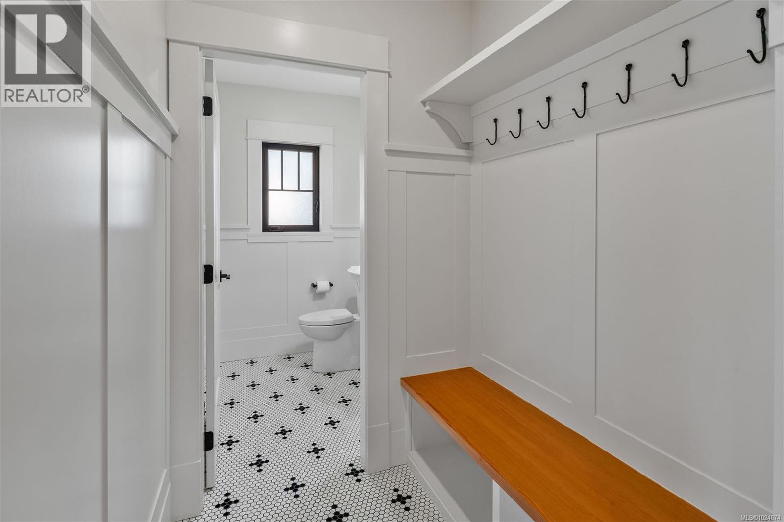 361 Arnold Ave, Victoria, British Columbia  V8S 3L6 - Photo 26 - 1024874