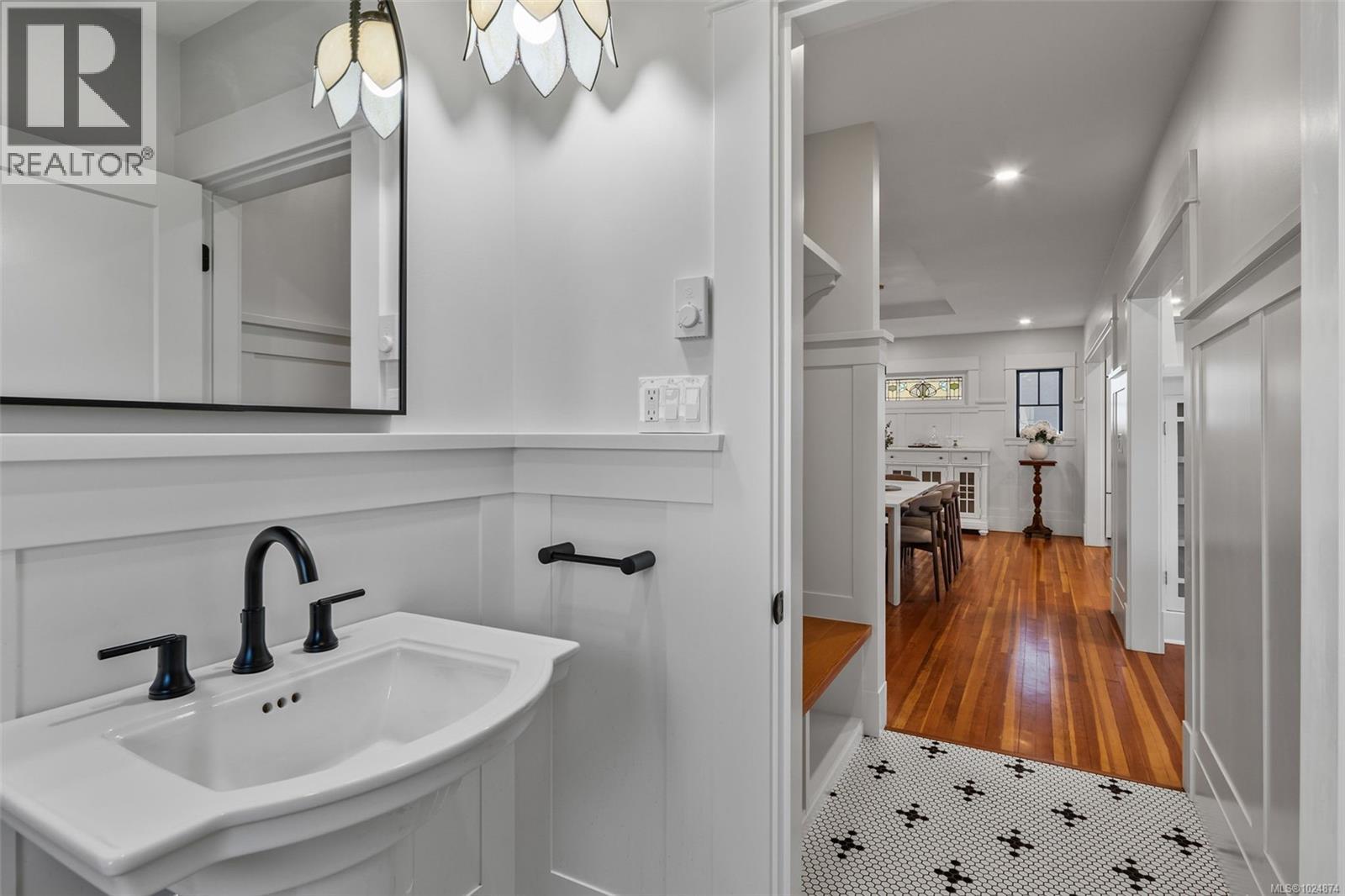 361 Arnold Ave, Victoria, British Columbia  V8S 3L6 - Photo 27 - 1024874