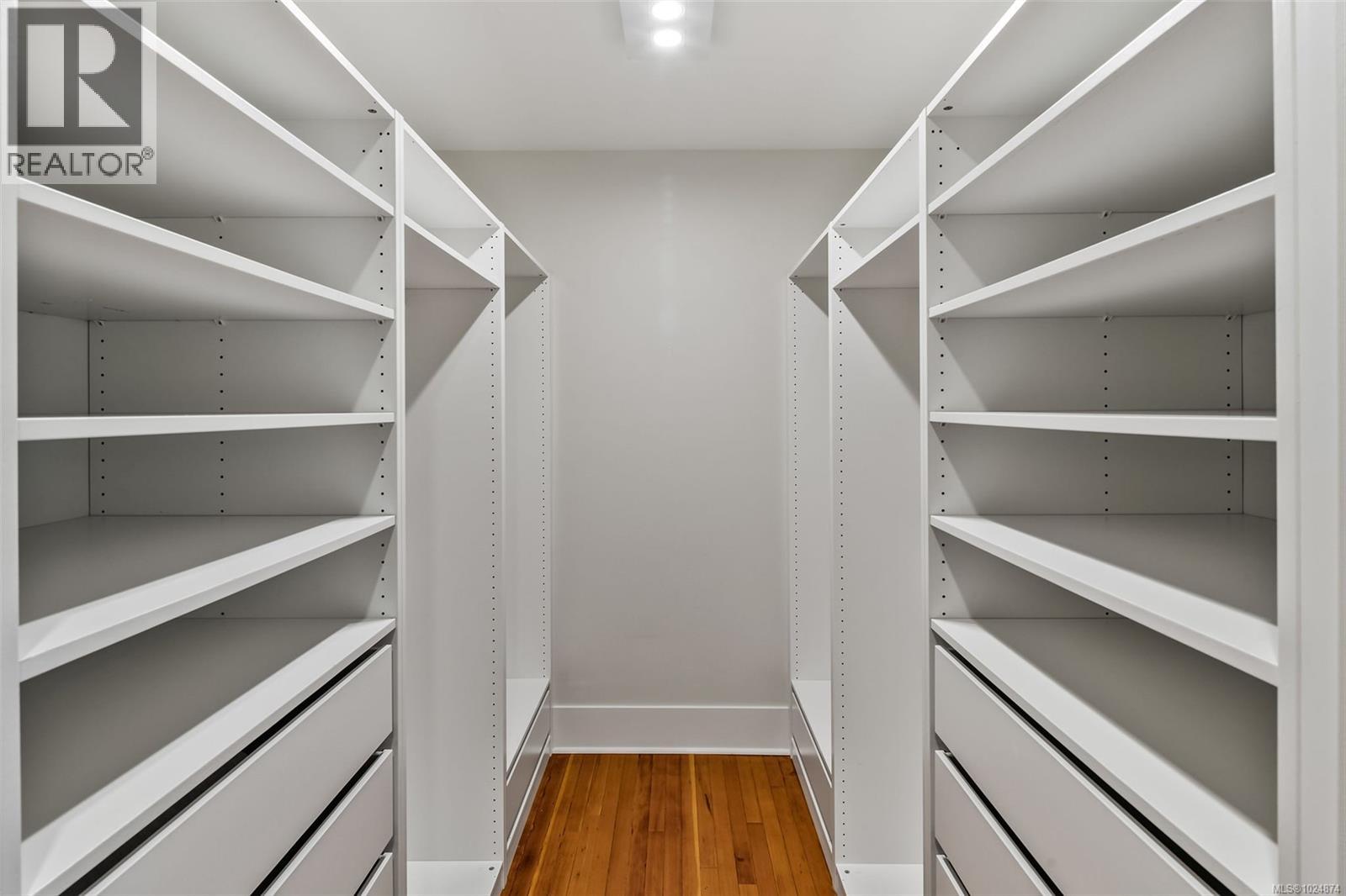 361 Arnold Ave, Victoria, British Columbia  V8S 3L6 - Photo 29 - 1024874