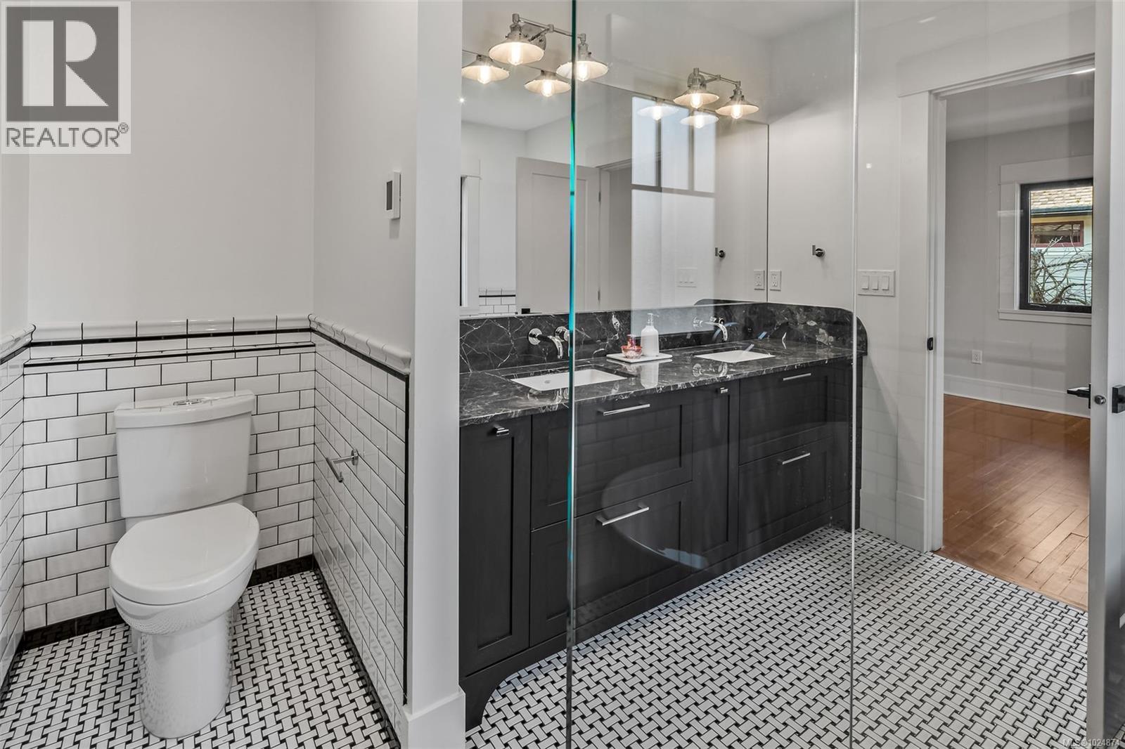 361 Arnold Ave, Victoria, British Columbia  V8S 3L6 - Photo 33 - 1024874