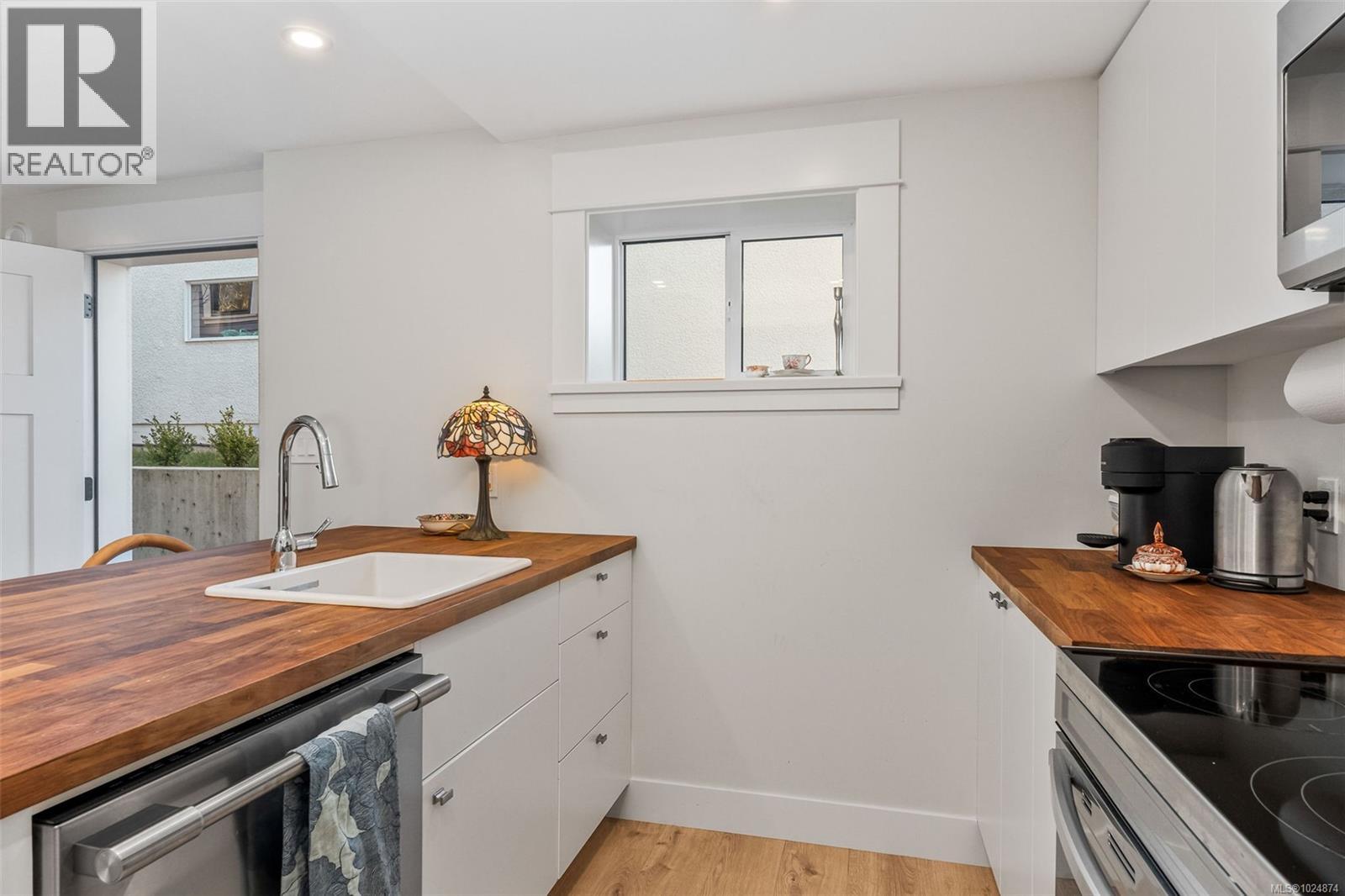 361 Arnold Ave, Victoria, British Columbia  V8S 3L6 - Photo 65 - 1024874