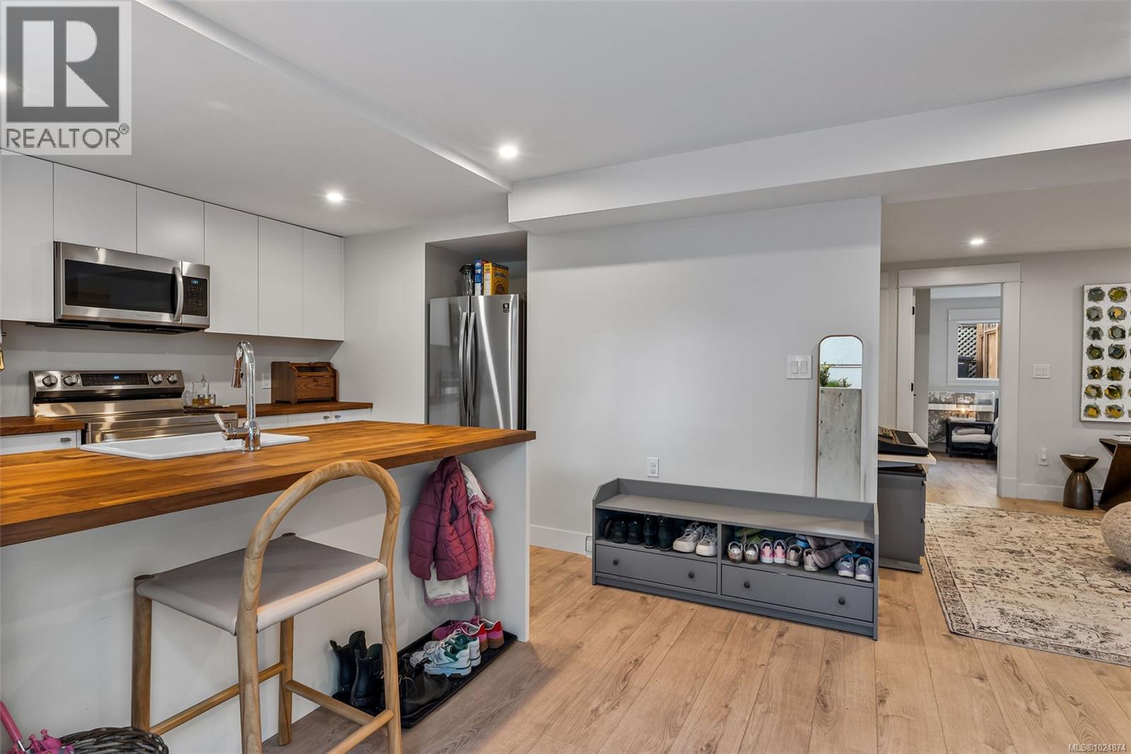 361 Arnold Ave, Victoria, British Columbia  V8S 3L6 - Photo 63 - 1024874