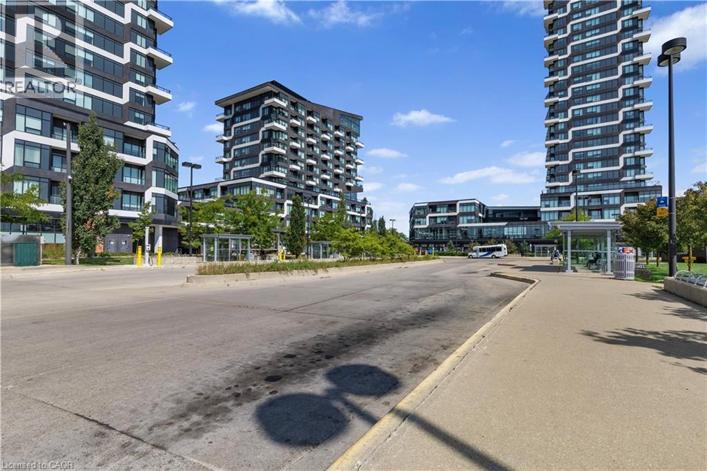 297 Oak Walk Drive Unit# 906, Oakville, Ontario  L6H 6Z3 - Photo 4 - 40799729