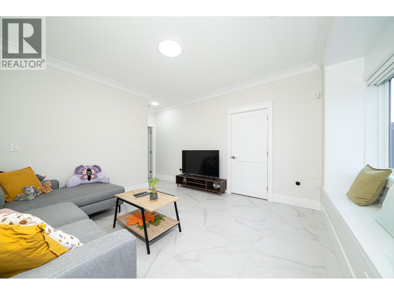 5180 Lorraine Avenue, Burnaby, British Columbia  V5G 2S4 - Photo 15 - R3086091