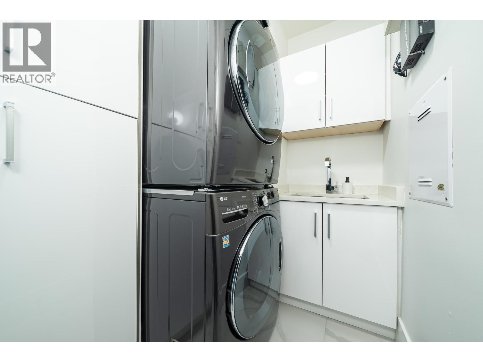 5180 Lorraine Avenue, Burnaby, British Columbia  V5G 2S4 - Photo 7 - R3086091