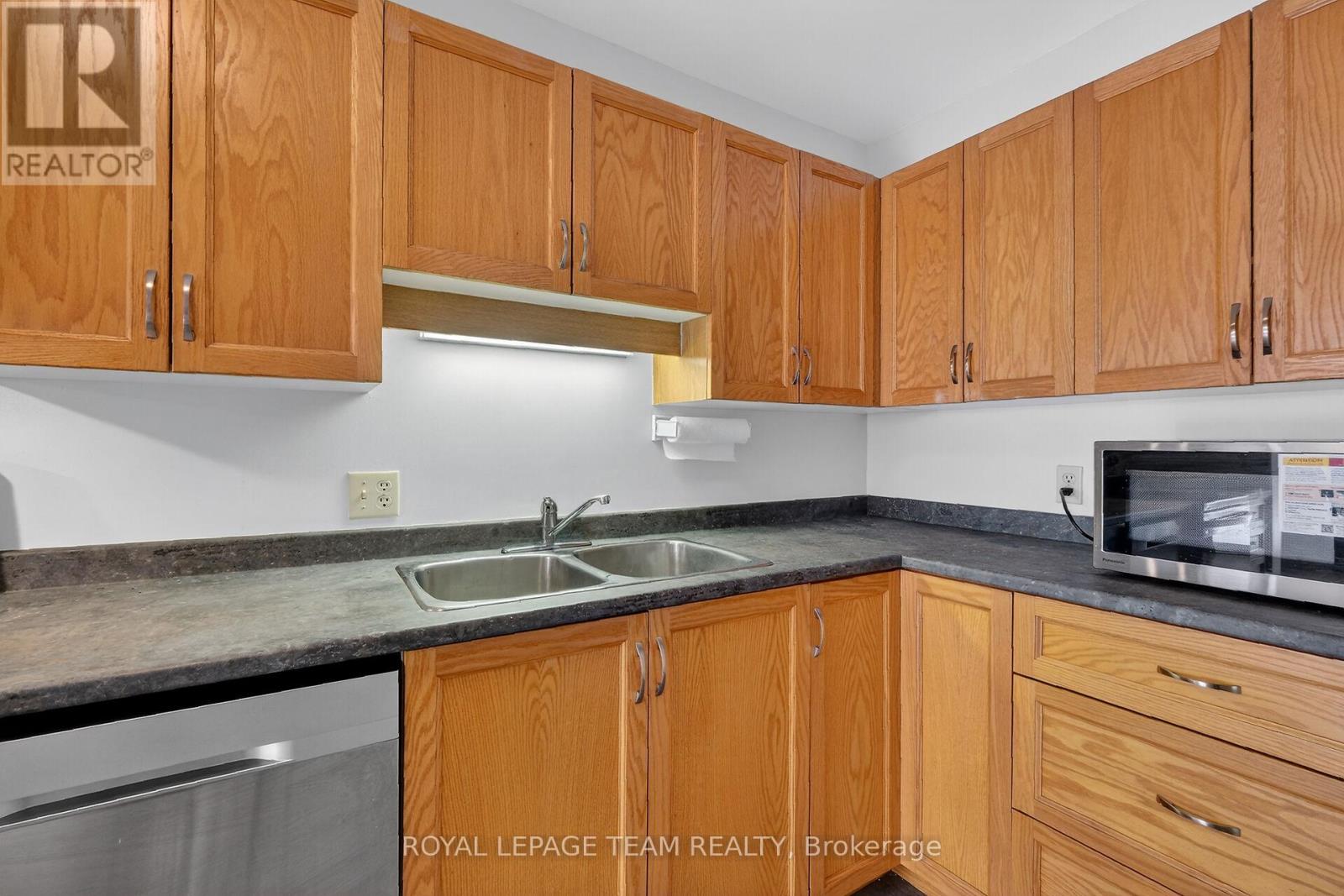 42 Oakhaven Private S, Ottawa, Ontario  K1K 4K1 - Photo 14 - X12759538