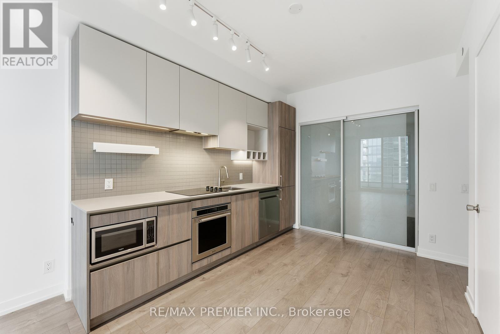 4303 - 950 Portage Parkway, Vaughan, Ontario  L4K 0L1 - Photo 9 - N12759172