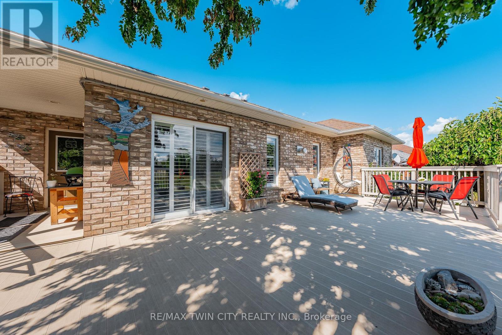 18 - 152 Devonshire Drive, Wilmot, Ontario  N3A 4J7 - Photo 43 - X12369181