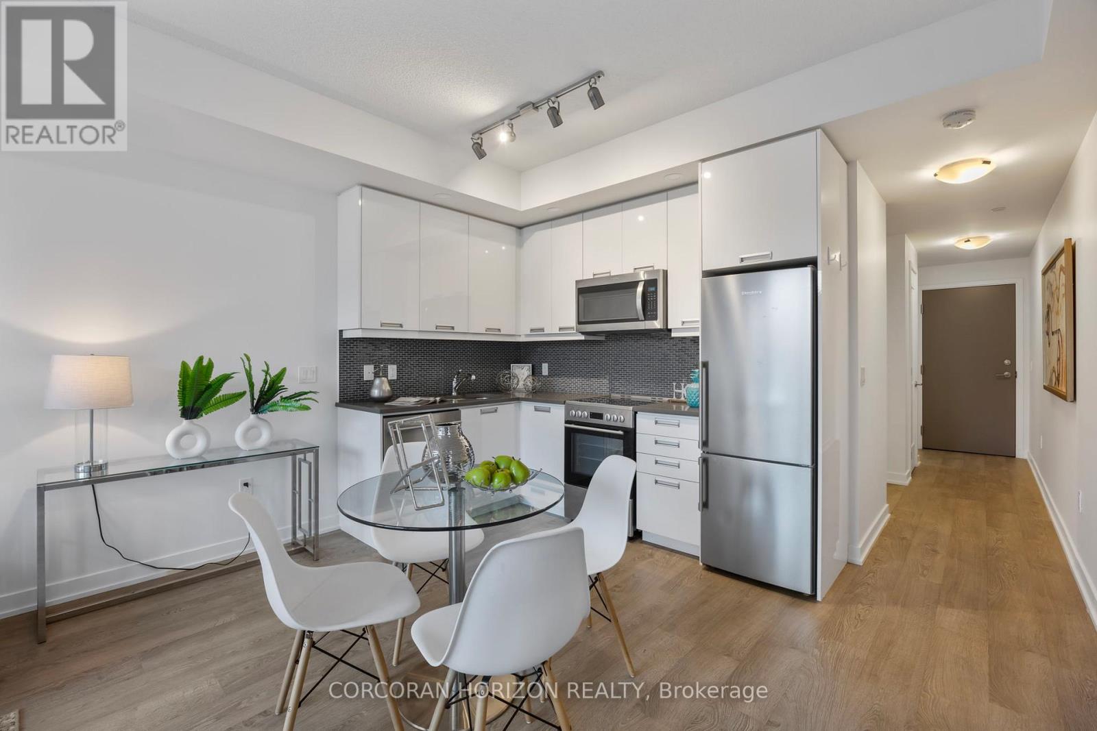 210 - 99 John Street, Toronto, Ontario  M5V 0S6 - Photo 20 - C12759534