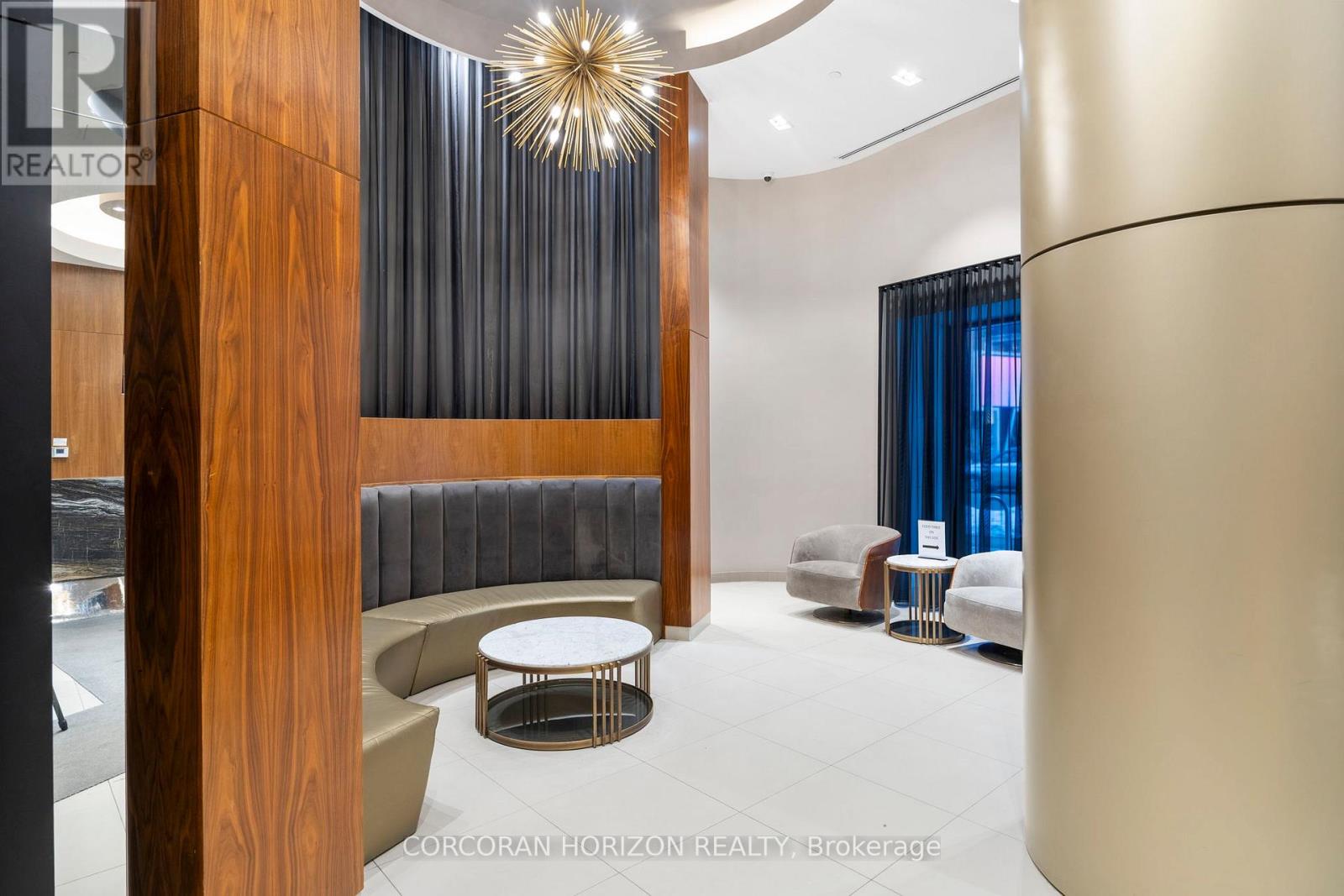 210 - 99 John Street, Toronto, Ontario  M5V 0S6 - Photo 5 - C12759534