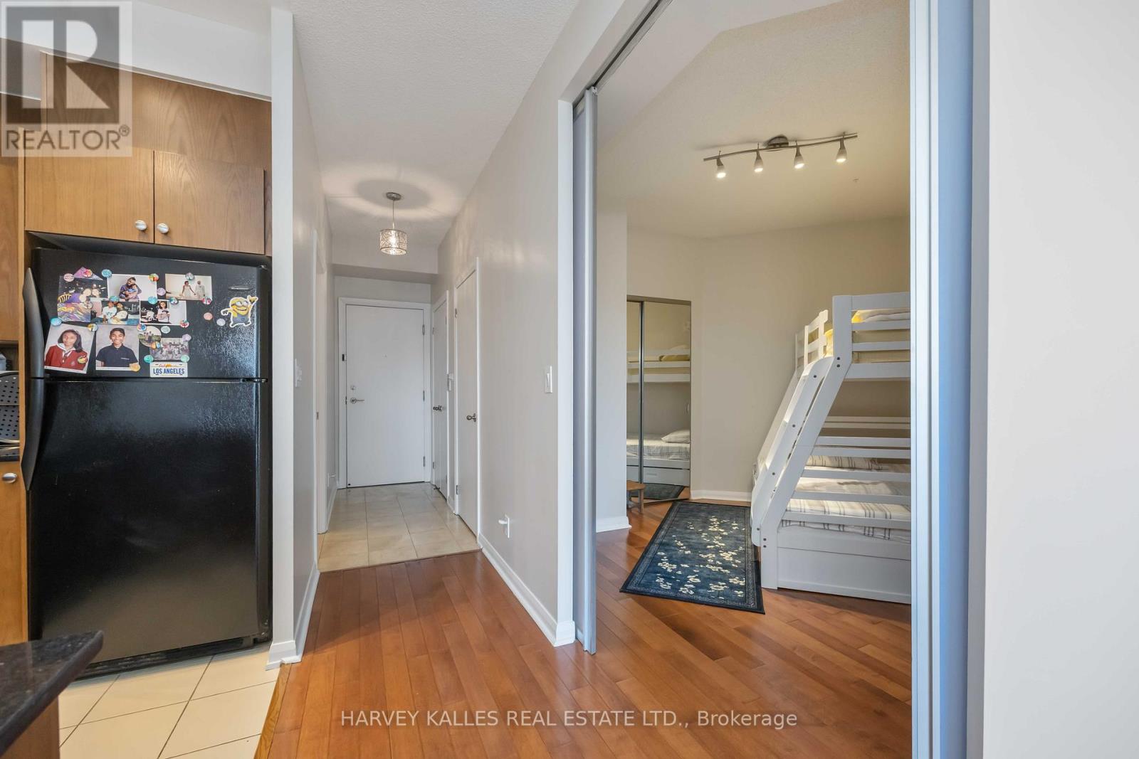 601 - 18 Beverley Street, Toronto, Ontario  M5T 3L2 - Photo 16 - C12759562