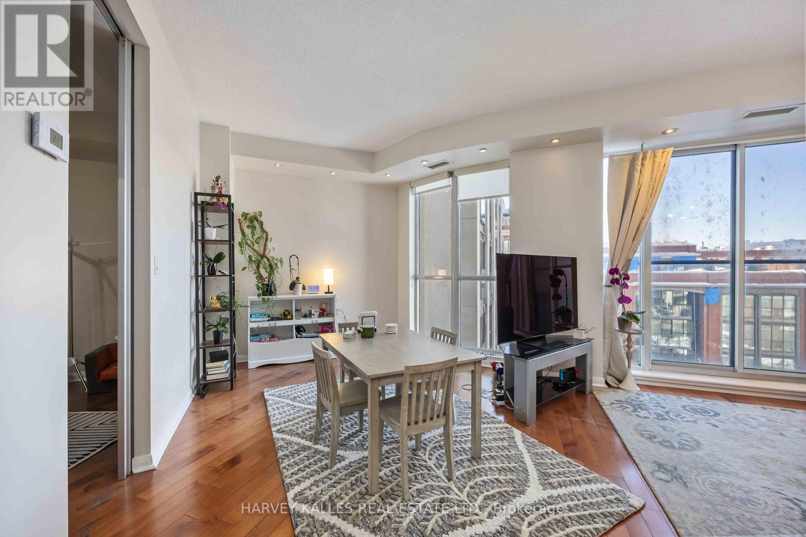 601 - 18 Beverley Street, Toronto, Ontario  M5T 3L2 - Photo 24 - C12759562