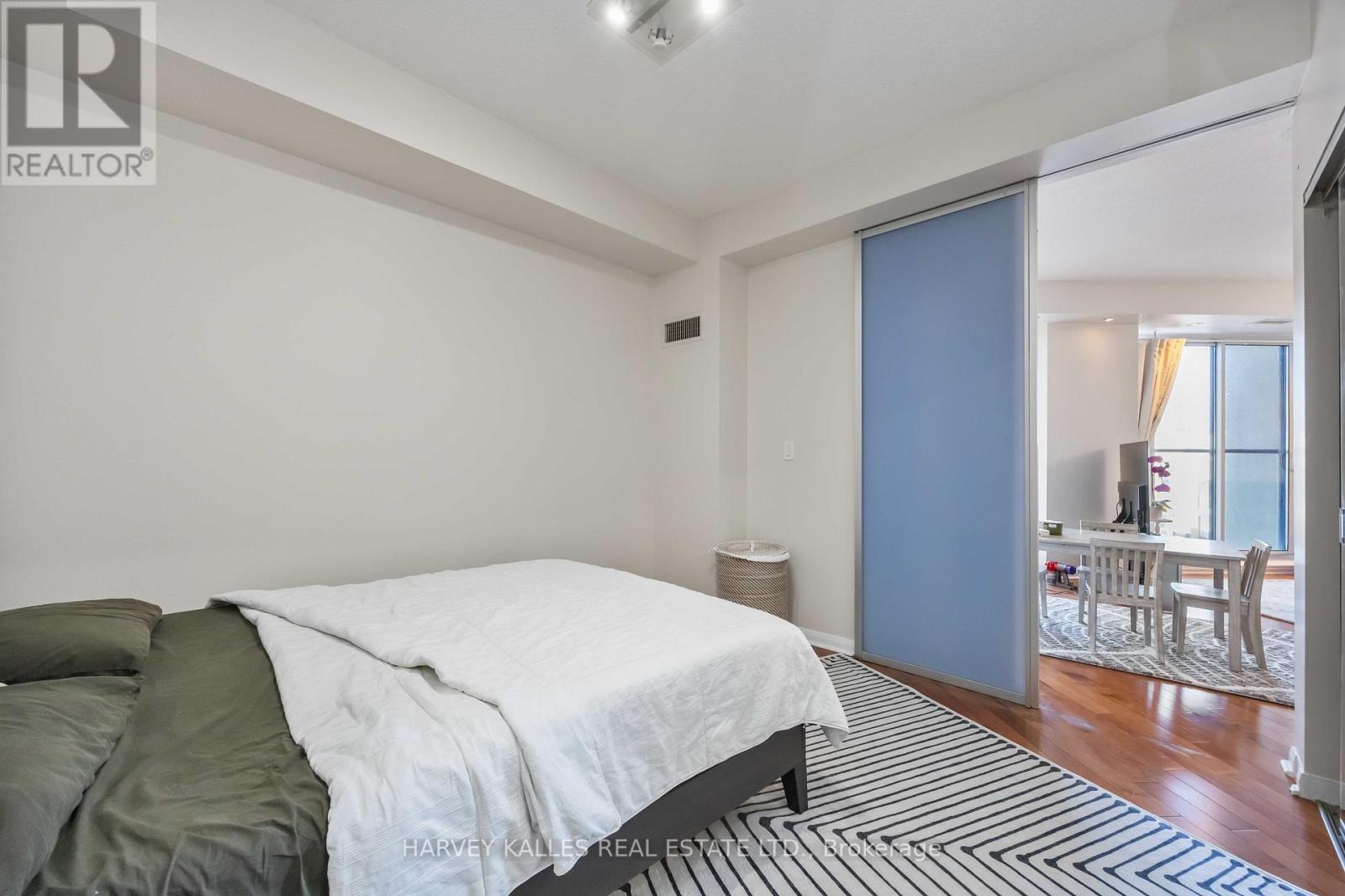 601 - 18 Beverley Street, Toronto, Ontario  M5T 3L2 - Photo 29 - C12759562