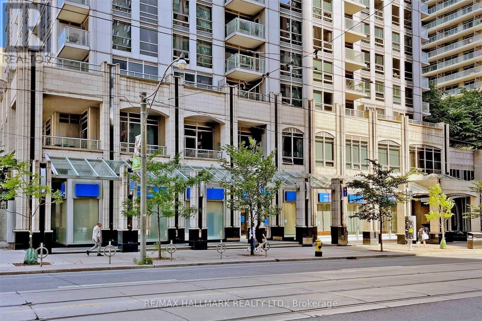 3608 - 736 Bay Street, Toronto, Ontario  M5G 2R3 - Photo 3 - C12759604