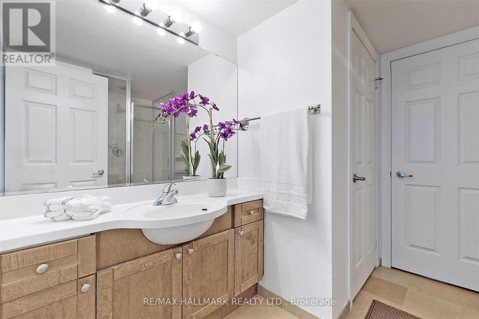 3608 - 736 Bay Street, Toronto, Ontario  M5G 2R3 - Photo 32 - C12759604