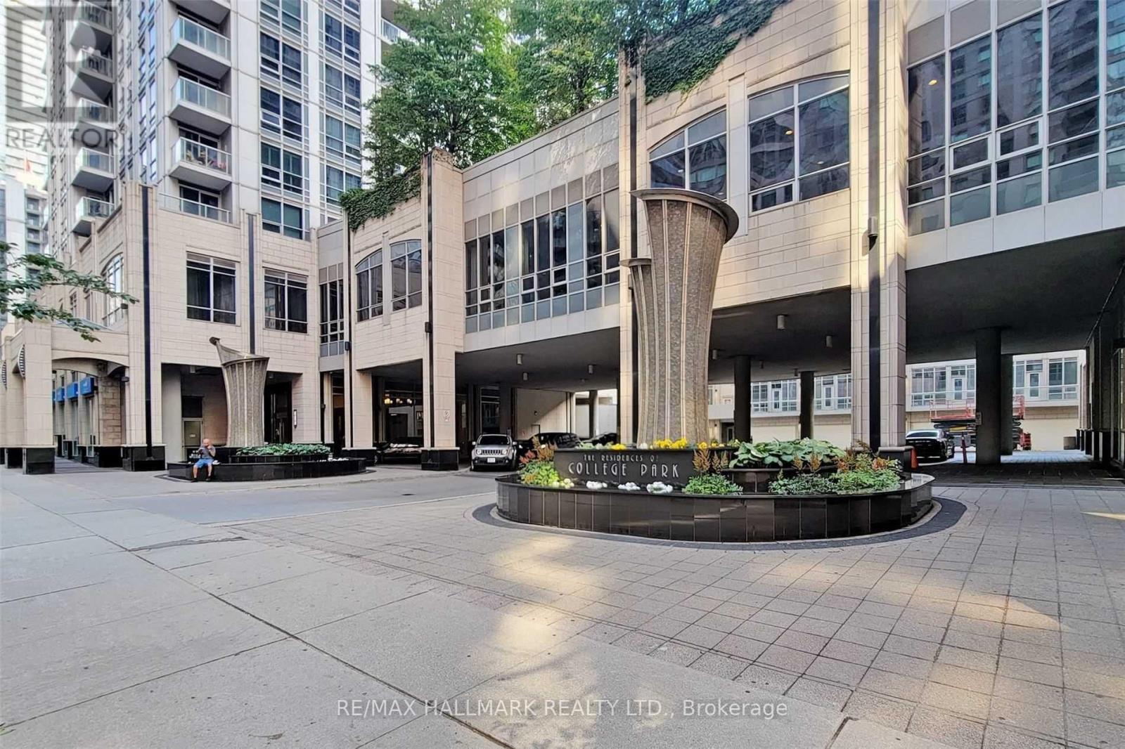 3608 - 736 Bay Street, Toronto, Ontario  M5G 2R3 - Photo 4 - C12759604